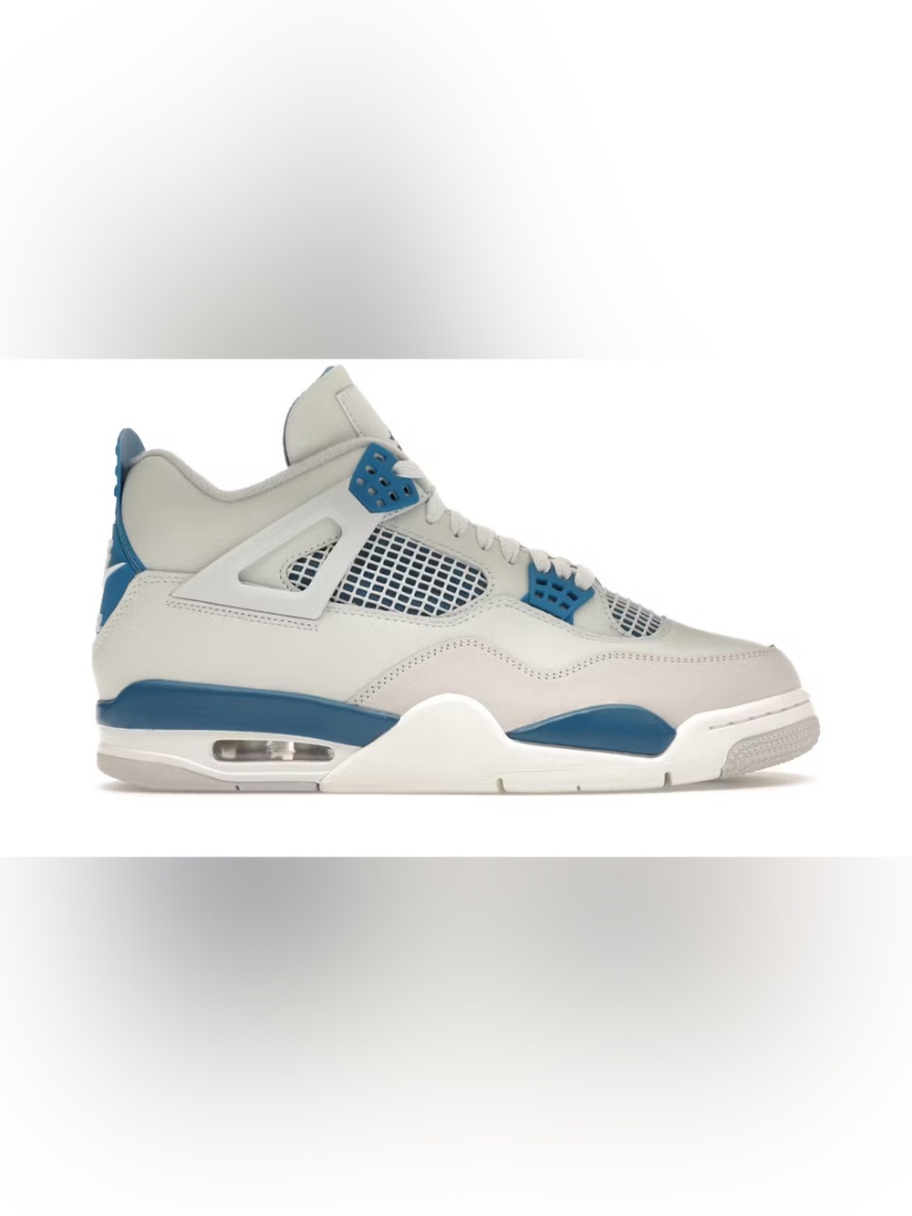 Nike Jordan 4 Retro
Military Blue
